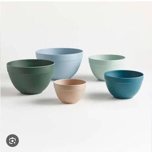 Crate & Barrel 5 Piece Bowl Set